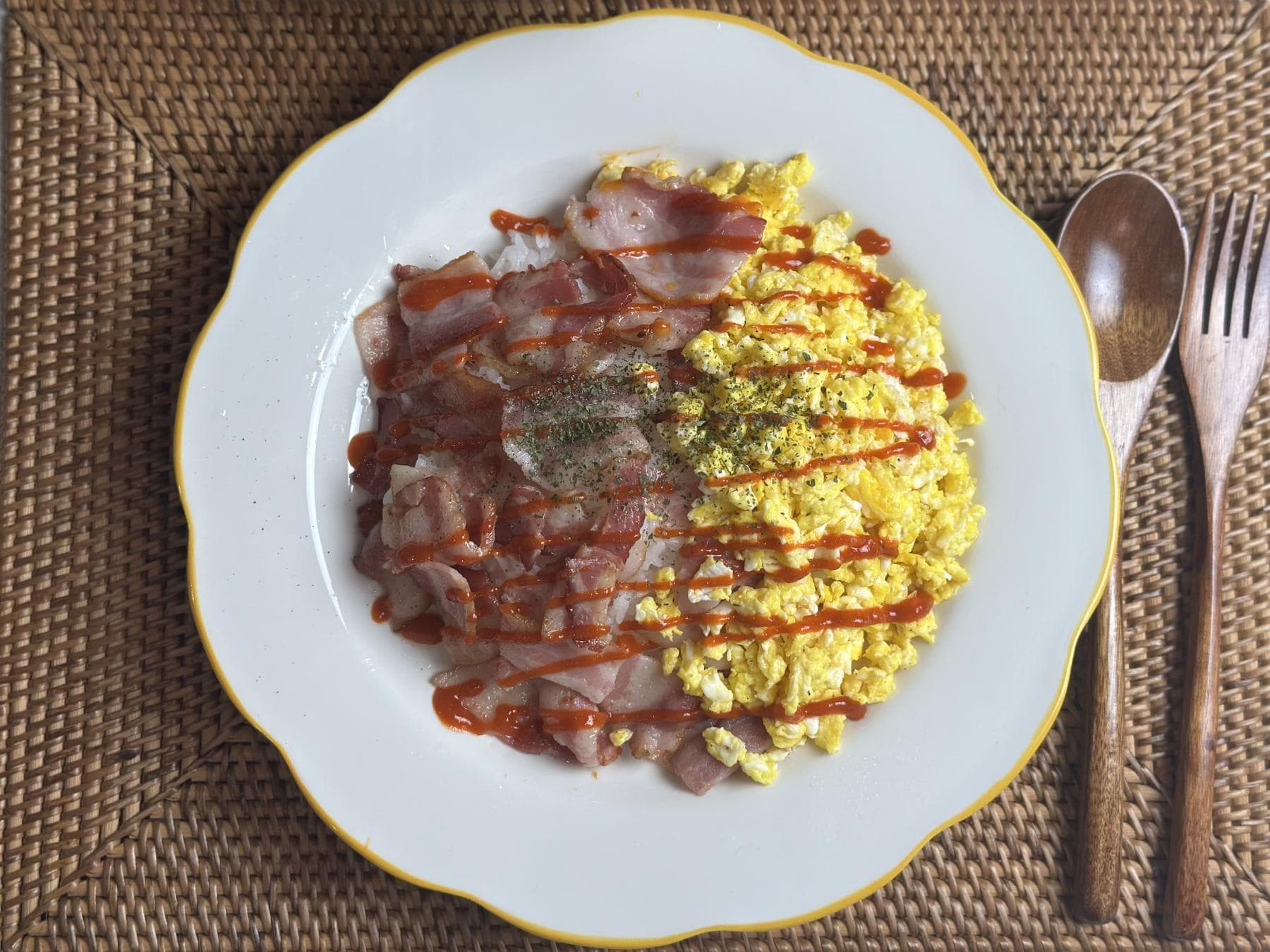 Best EASY Lunch Idea: Bacon Egg Rice Bowl
