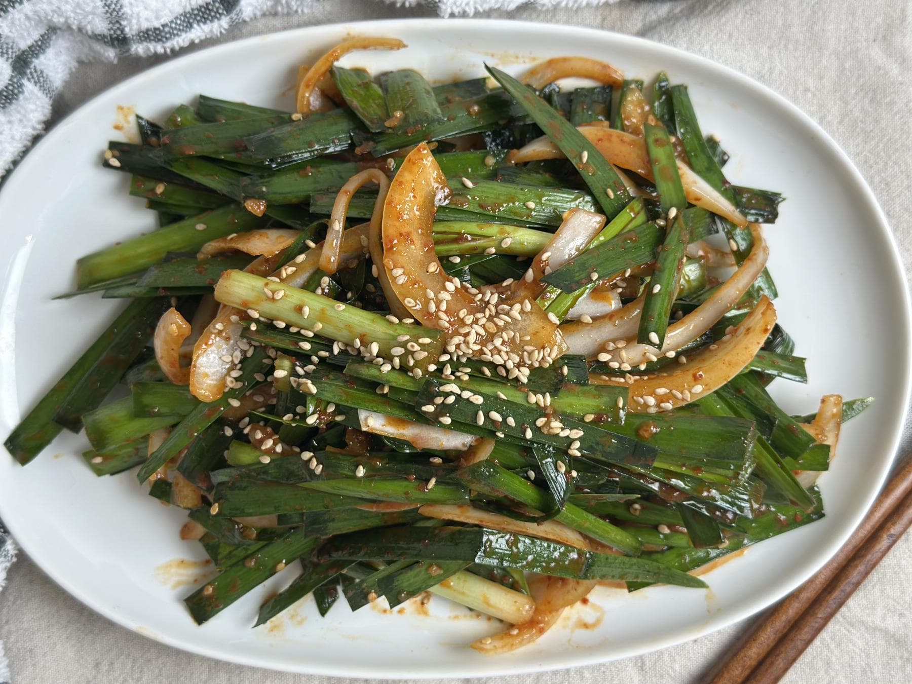 Easy Homemade Chive Kimchi Recipe (Buchu Kimchi Geotjeori): No Cabbage Needed!